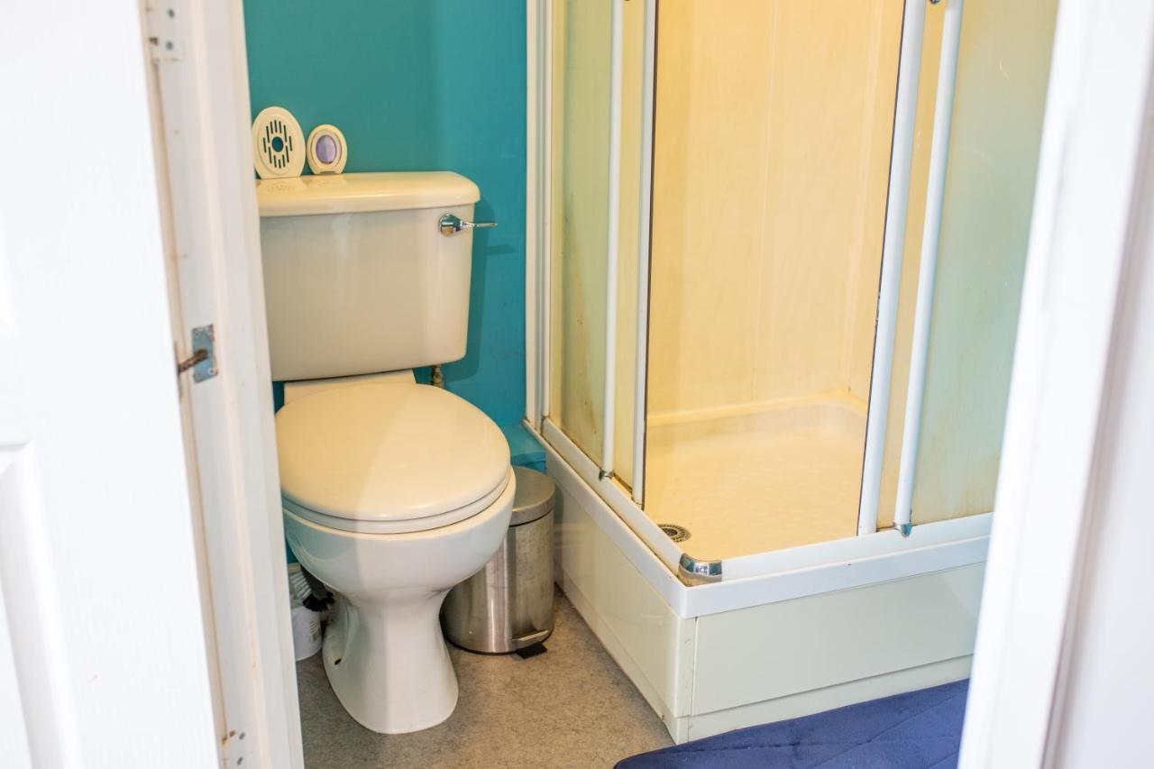 Privatunterkunft Orchard Way, Shared With An Amazing Double Bedroom With Ensuite *